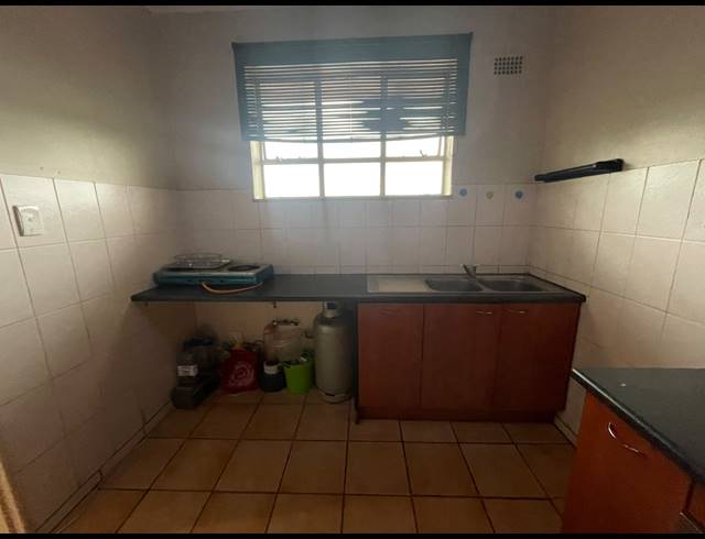 1 BEDROOM APARTMENT FOR SALE IN LAMBTON